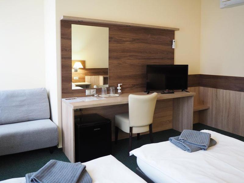 Pension Harmonie -Self Check-In Hotel Kolin Luaran gambar